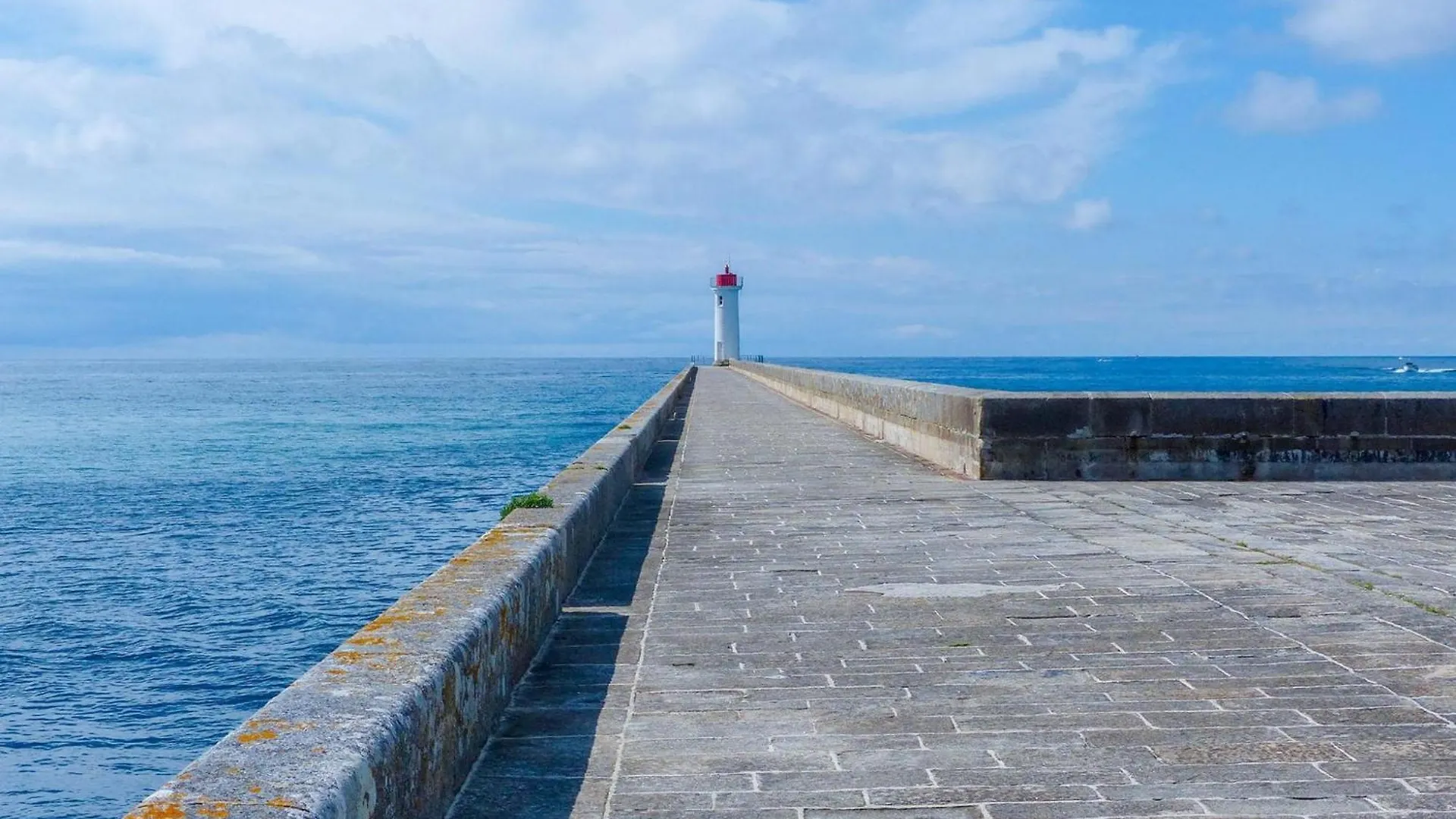Beautiful Apartment In The Finist Re With Sea View オーディエルヌ フランス